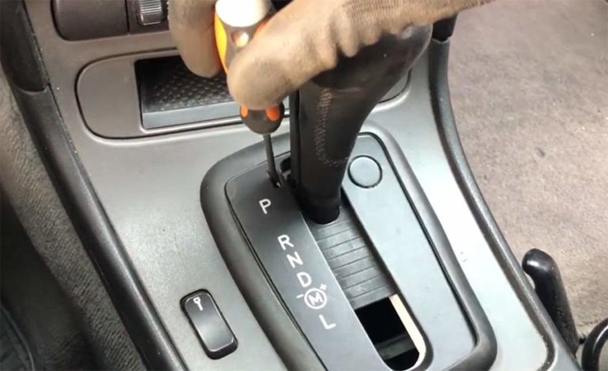 自动挡车，启动前P挡无法移动，是厂家要求必须在P挡启动吗？