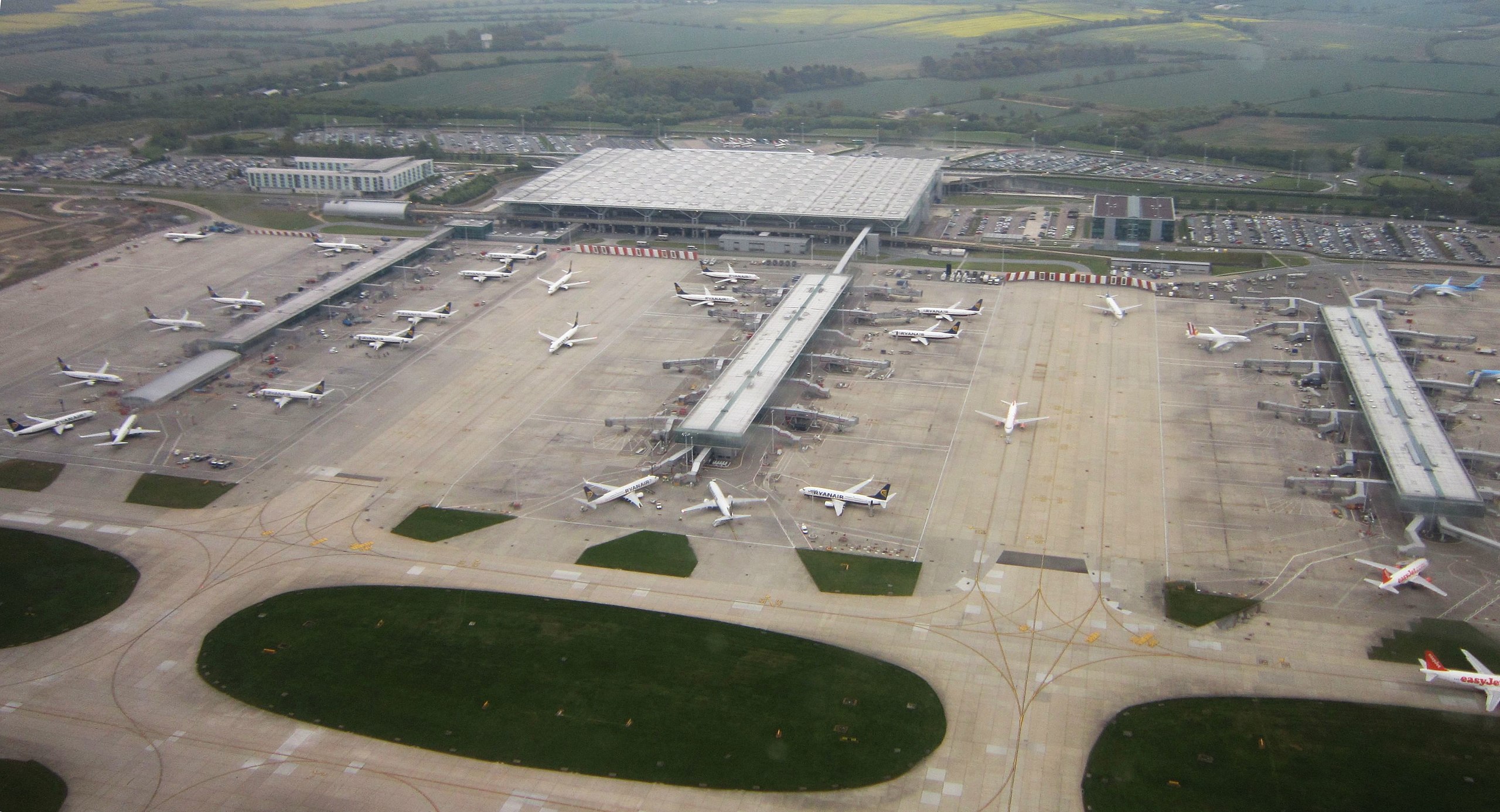 斯坦斯特德机场(london stansted airport;iata代码:stn;icao代码