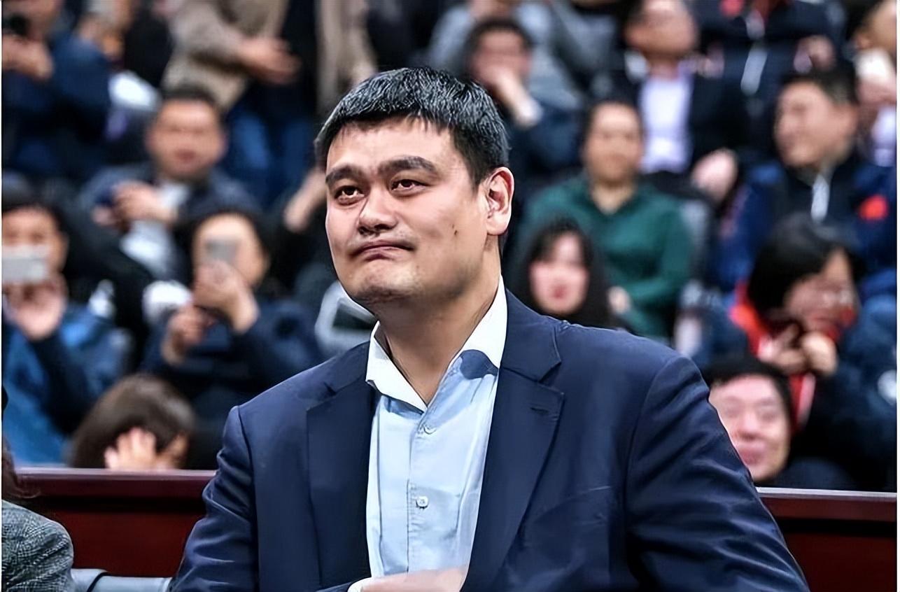 薩林杰為什么nba不行（21分21板10助，姚明想哭，薩林杰都是NBA棄將，本土球員哪有機會）
