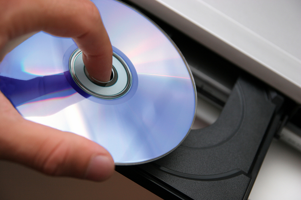 最爱你的那十年在线观看(万能充、DVD……这些经典电子产品消失了，你用过吗？)
