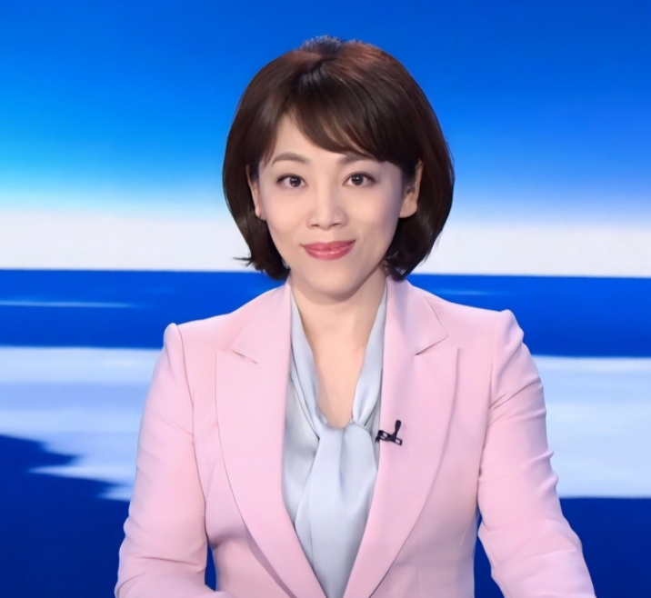 主持人劳春燕:怀孕后坚持工作,跟丈夫分居多年,风光背后有心酸