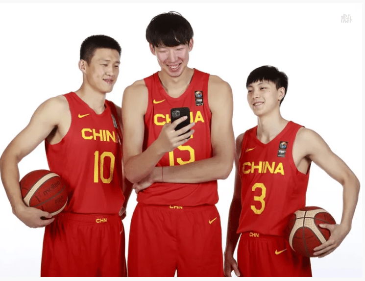 男籃世界杯預(yù)選賽今晚有直播嗎（CCTV5直播！男籃今晚出征世預(yù)賽，12人名單出爐，喬帥首秀3H理念）