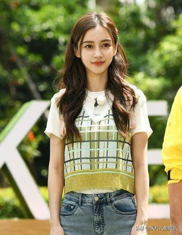 娱乐圈中的时尚达人Angelababy,穿搭风格可甜可咸,又飒又美