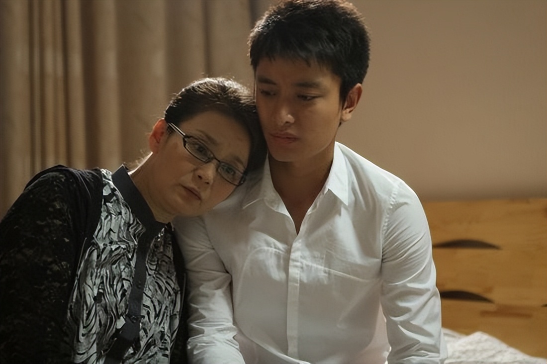 这5位“妈妈专业户”：将“贵妇”气质发挥得淋漓尽致，难演穷人