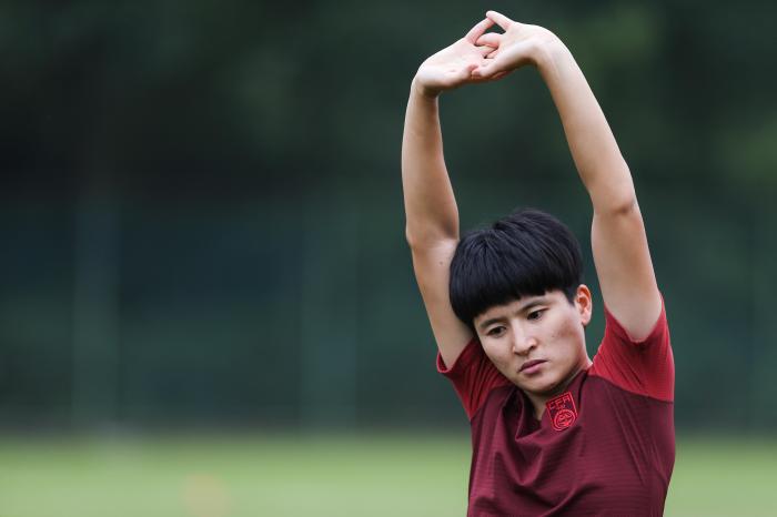 为什么中超没有女足(中国女足夺冠却难掩困窘，天津女足已消失，北京江苏女足也困难了)