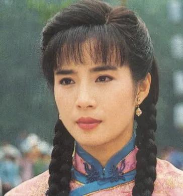 岳翎：气质独特，温婉大方的高清写真集