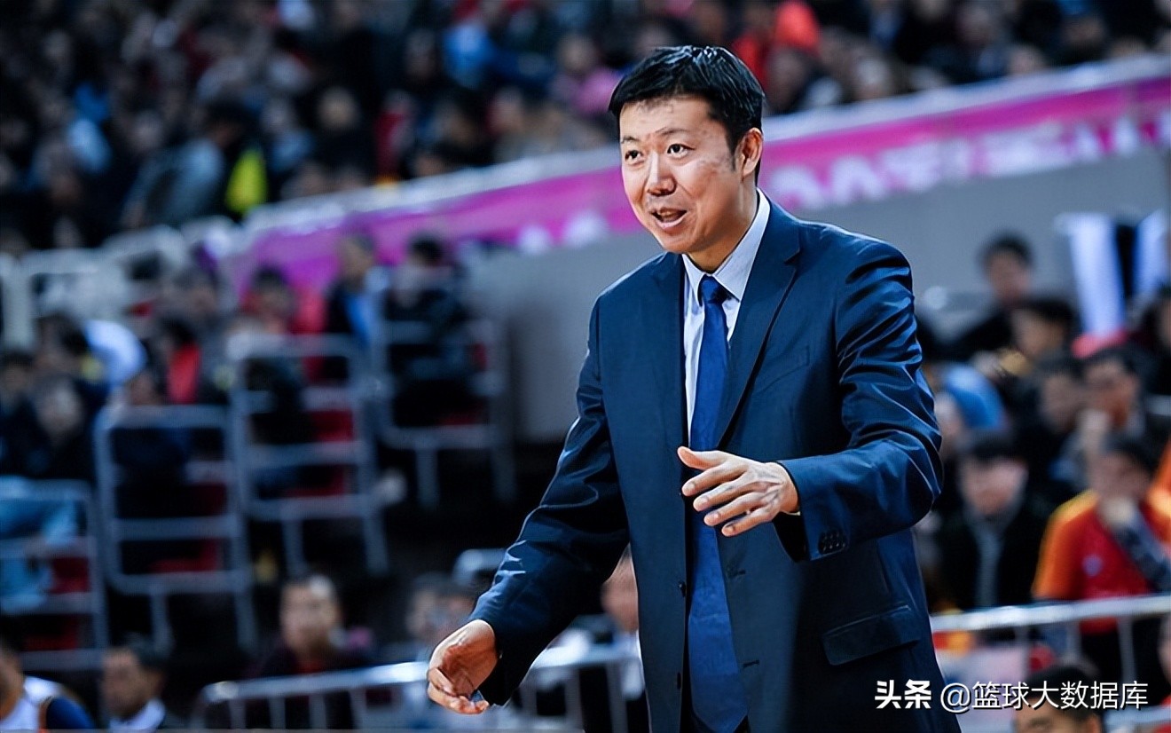 而八一队是唯一全华班的球队,王治郅的作为菜鸟主教练,这样的带队成绩