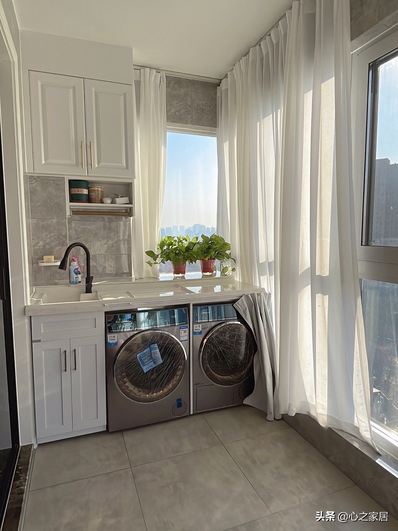 大四房的新家要用时尚大气的装修，不仅看着气派，住着也显霸气