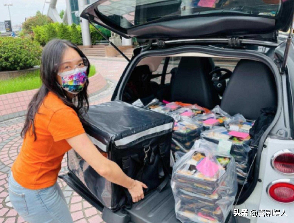 失业演员现状有多惨？摆地摊卖菜，当搬运工，怀着孕还在卖房