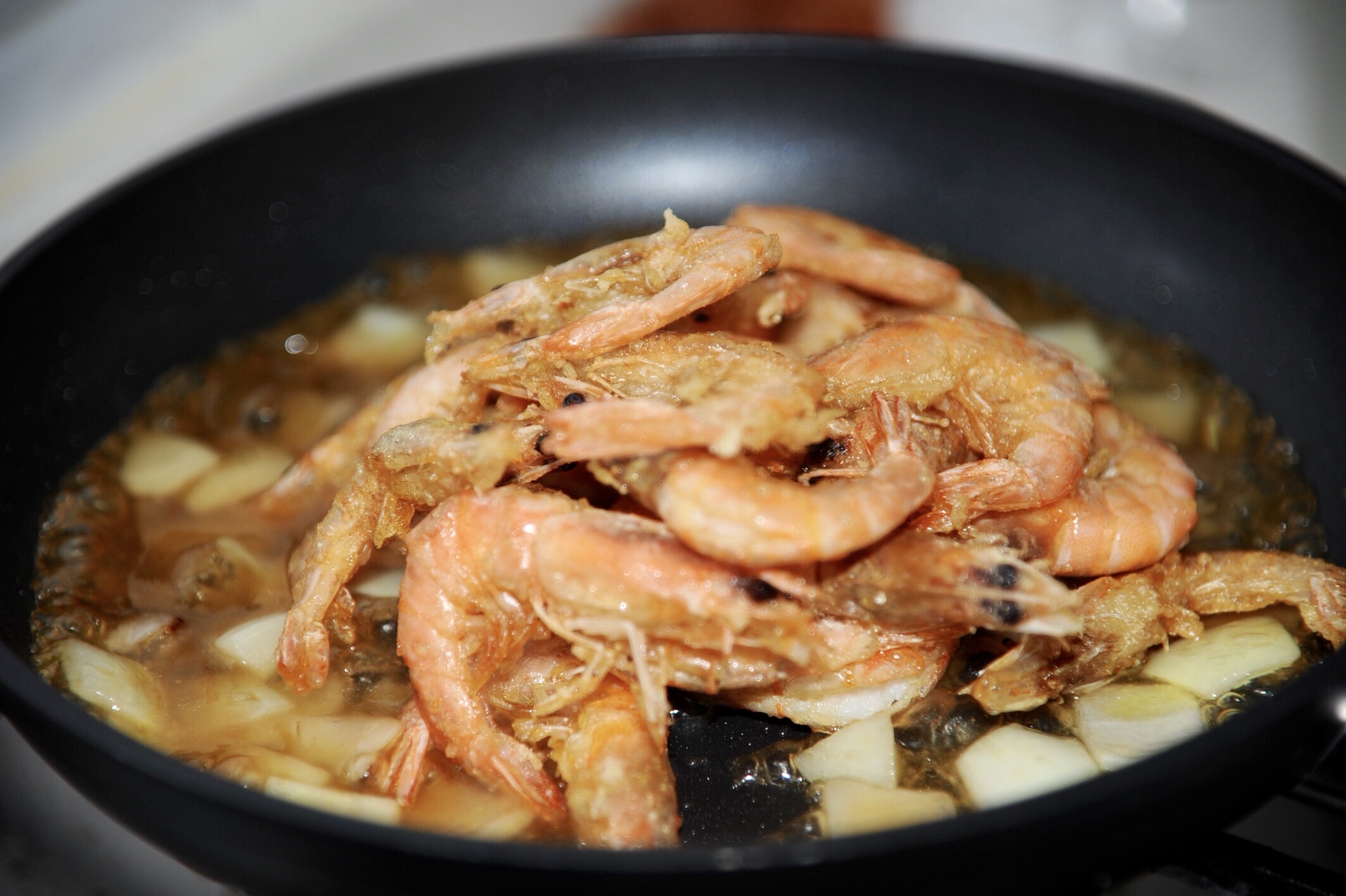 一个芒果一斤虾,教你做美味的芒果虾,颜值高味道好