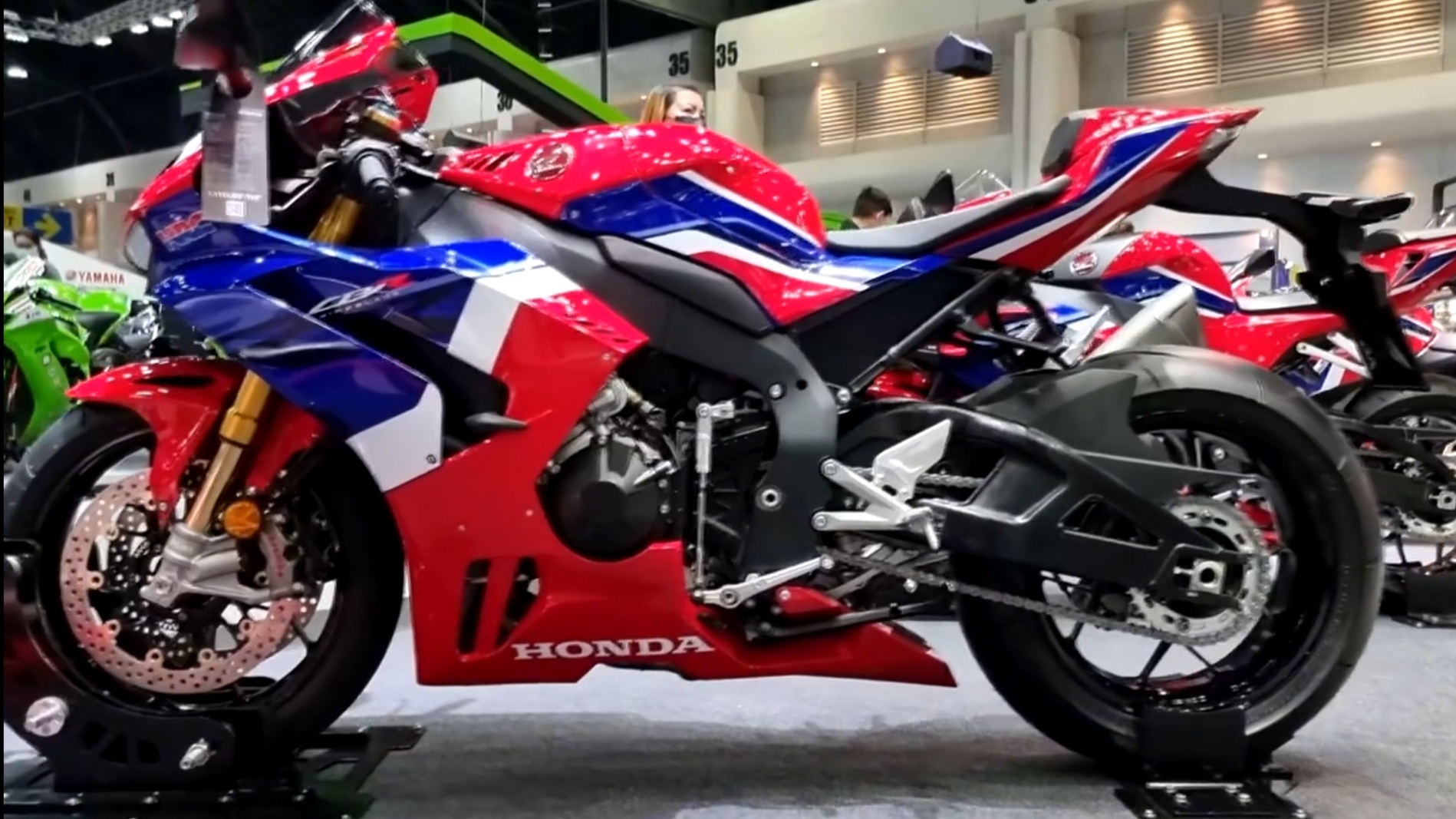 本田cbr1000rr 本田cbr1000rr官方报价-思宇生活