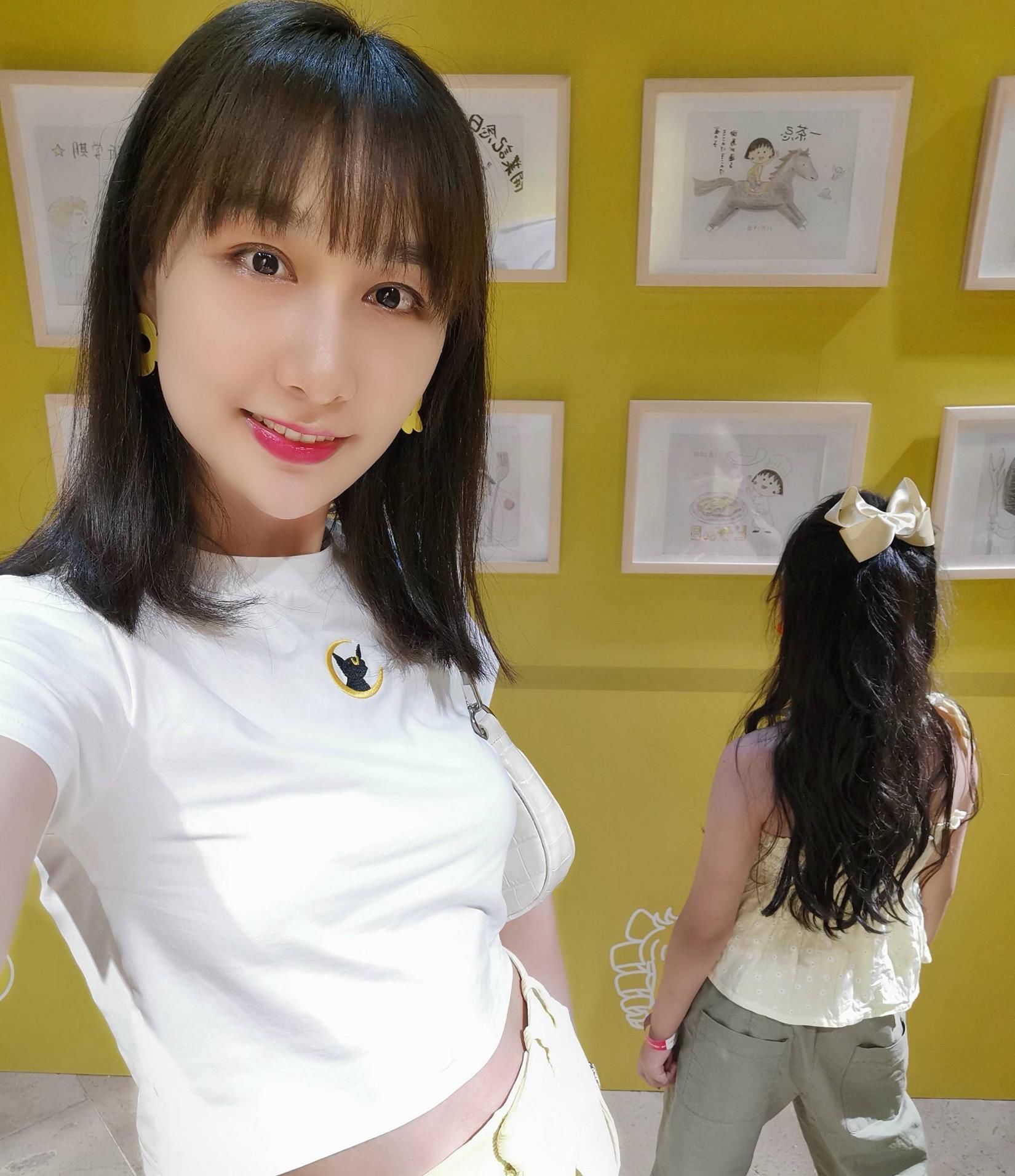 出道15年，爆红后绯闻不断，为何翟煦飞对他依旧不离不弃？