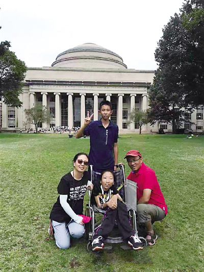 轮椅姑娘徐瑞阳，医生诊断“最多活到4岁”，高考607分进名校