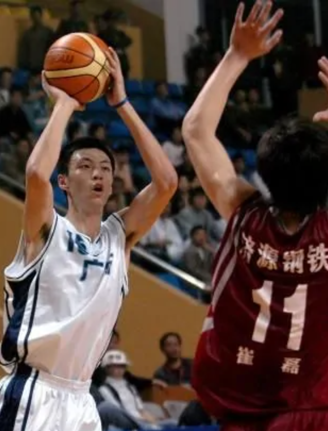 nba上有哪些勤能補拙的人（8年7冠！廣東宏遠頭號福將！可能是史上最低調的第六人）