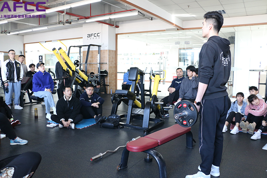 健身学院培训学费多少，上海健身培训学院