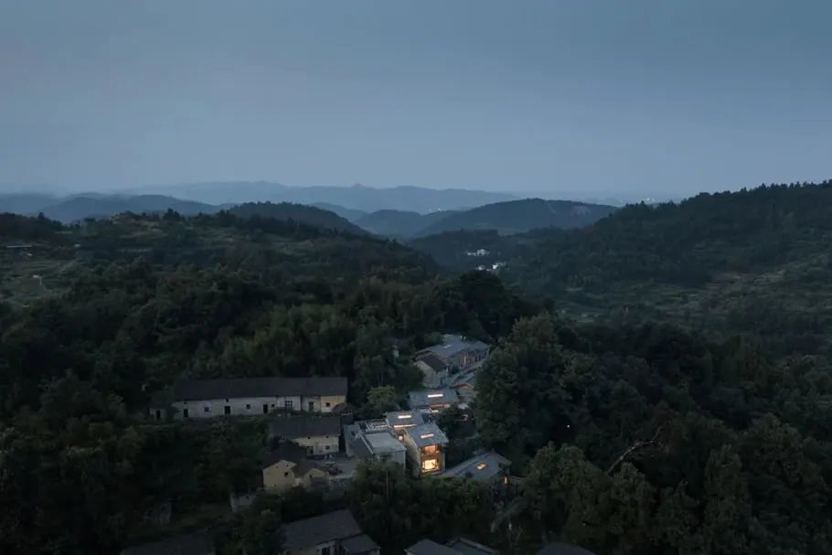 建筑塑造住所魅力 |《建筑中国》