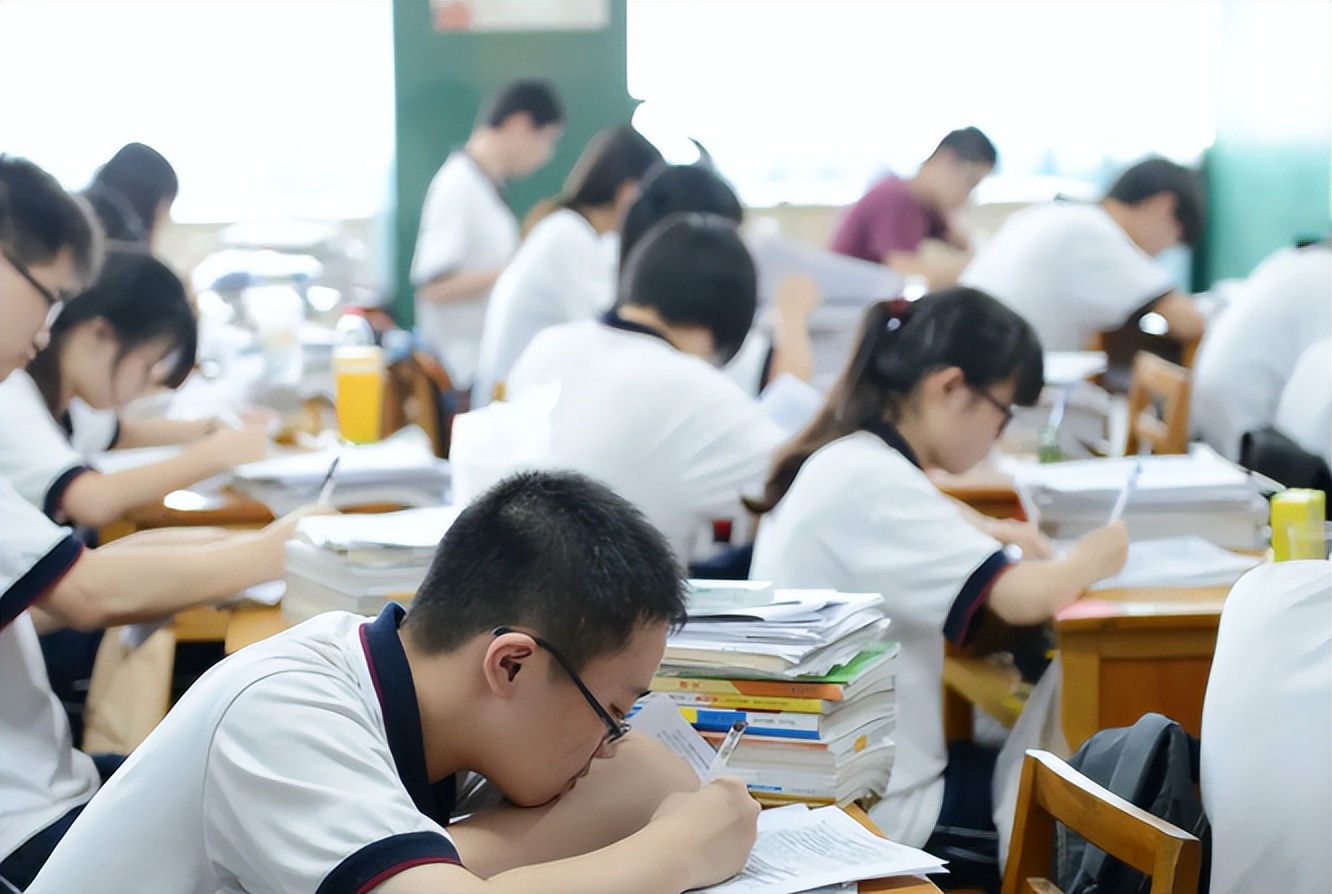 北大“四大疯人院”中，不只有学霸韦神，这三位鬼才也很让人钦佩