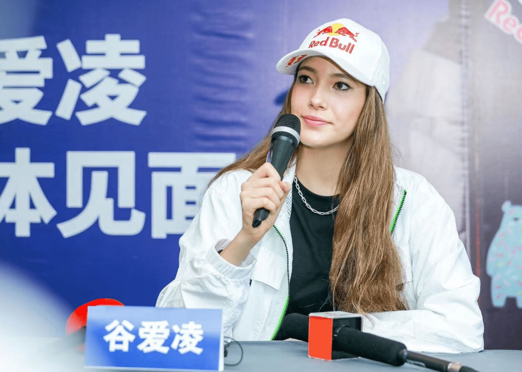 谷爱凌父亲是哪国人叫什么谷爱凌妈妈谷燕个人资料简介真实学历