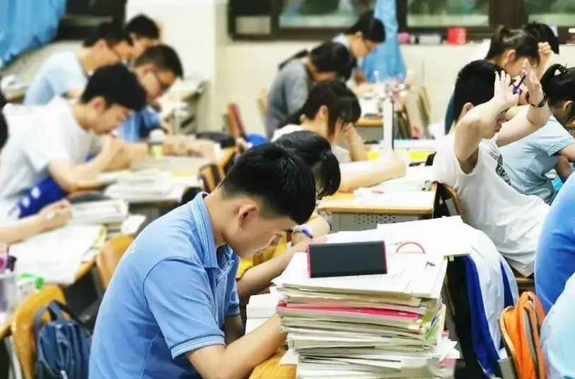 高考录取流程一览：考生和家长提前了解下，会有很大的帮助