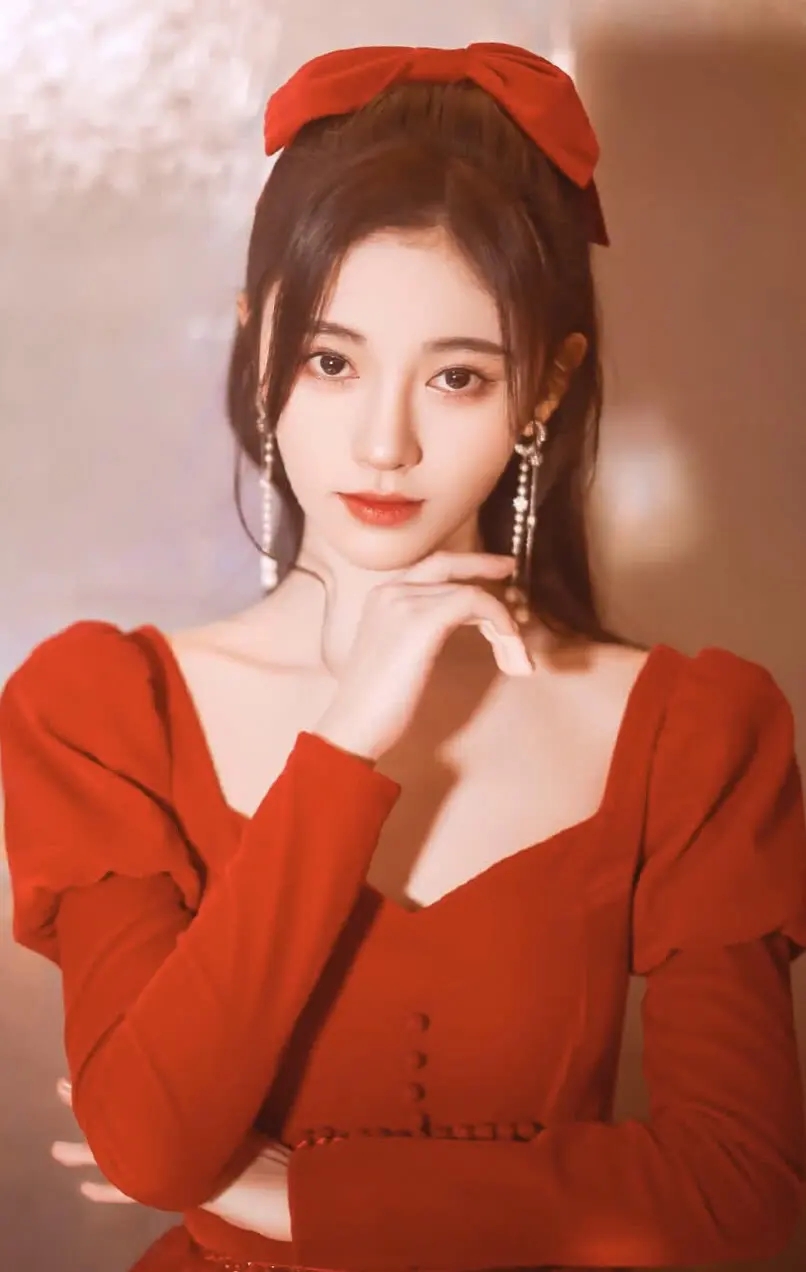 长着一张“高挑脸”，实际不到1米6的五大女星，最低的1米53