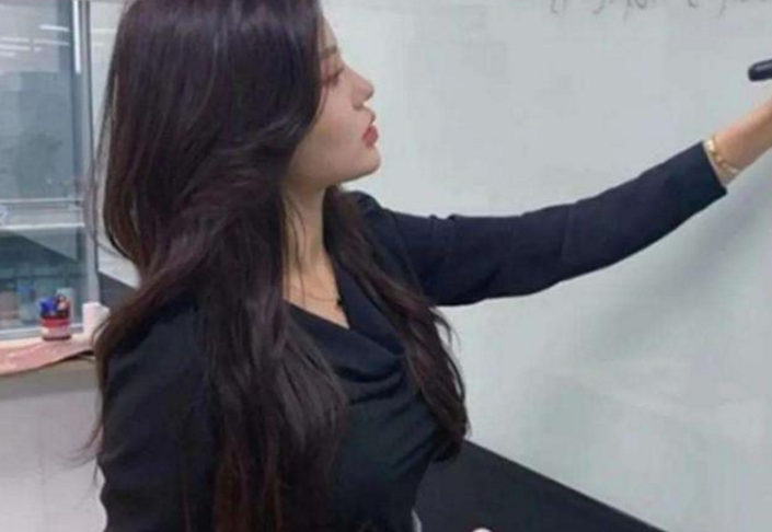 为什么9大必考科目老师中，英语老师大多“有钱漂亮”？原因现实