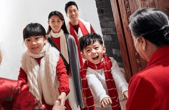 正月初五迎财神，记得“1忌2吃3做”，老传统别丢，寓意接财纳福