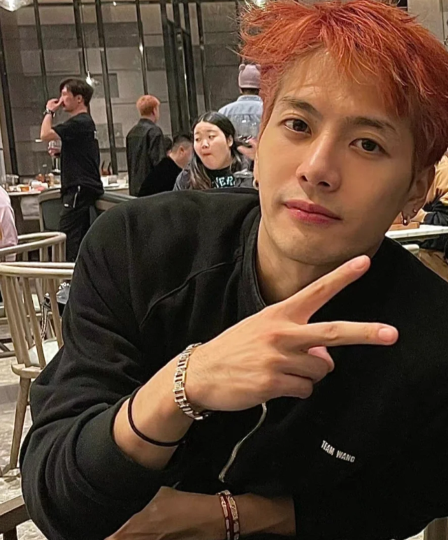 王嘉尔｜嘉尔生图的神，嘎嘎壁纸头像系列