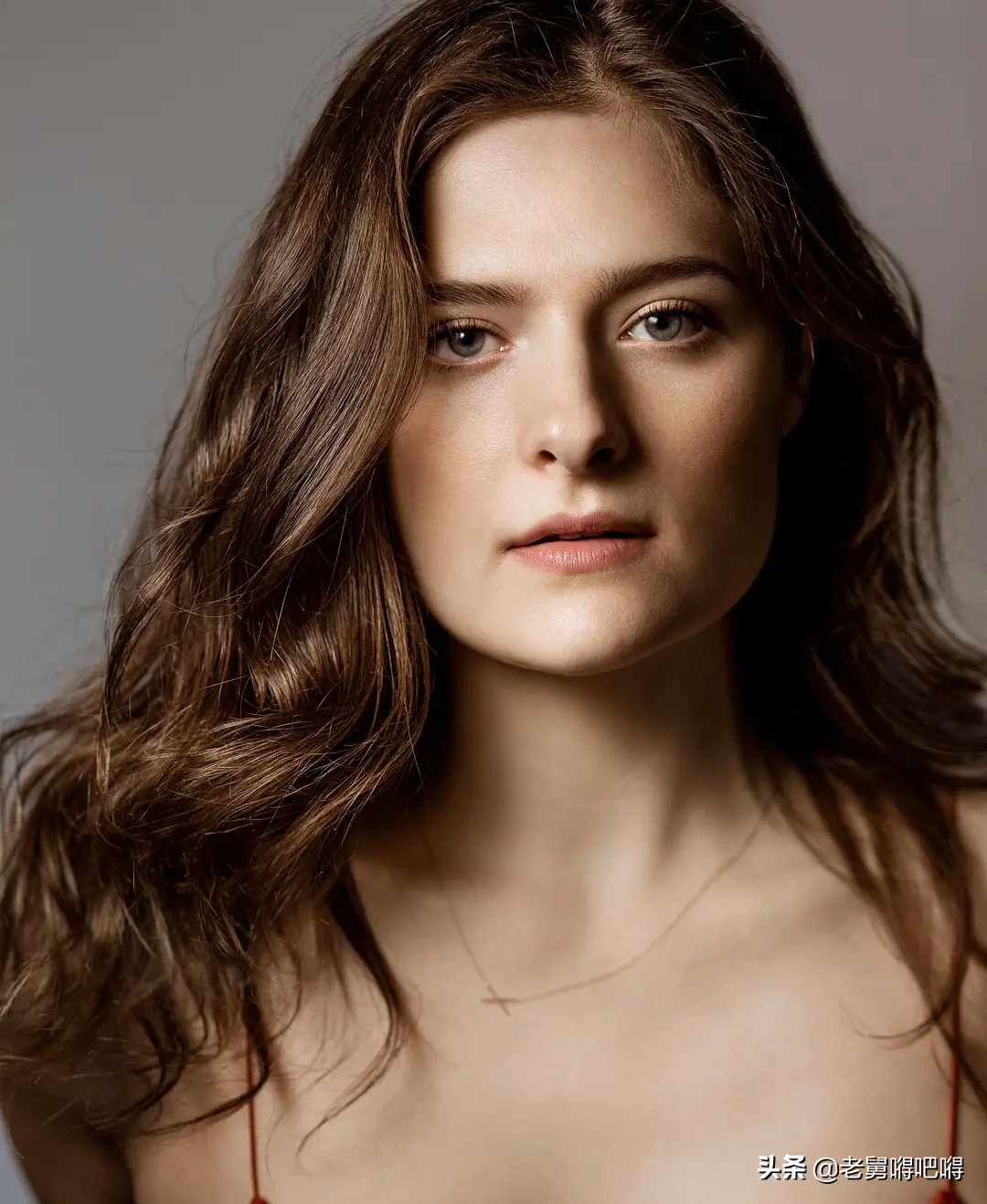 爽片来了！单集就上亿，也是一部备受争议的美剧