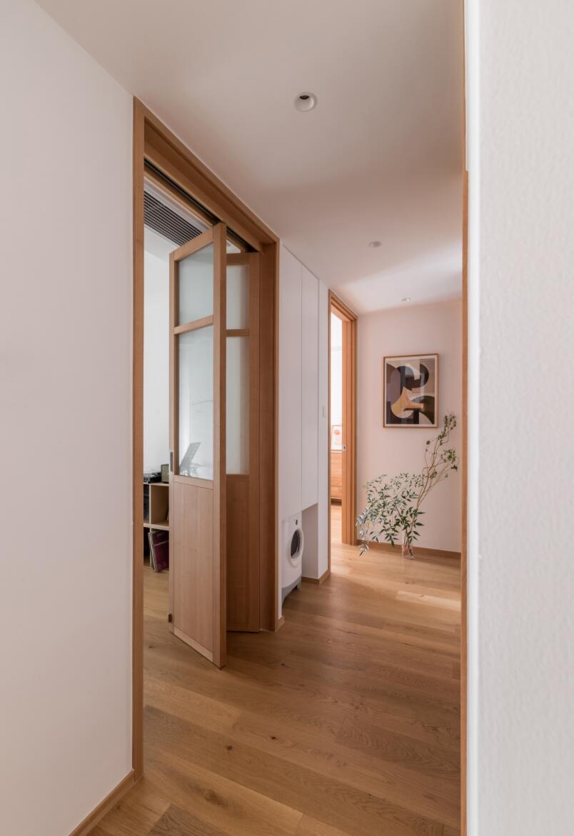 难怪日式原木风会这么火！她89㎡新家，一进门就引起强烈舒适