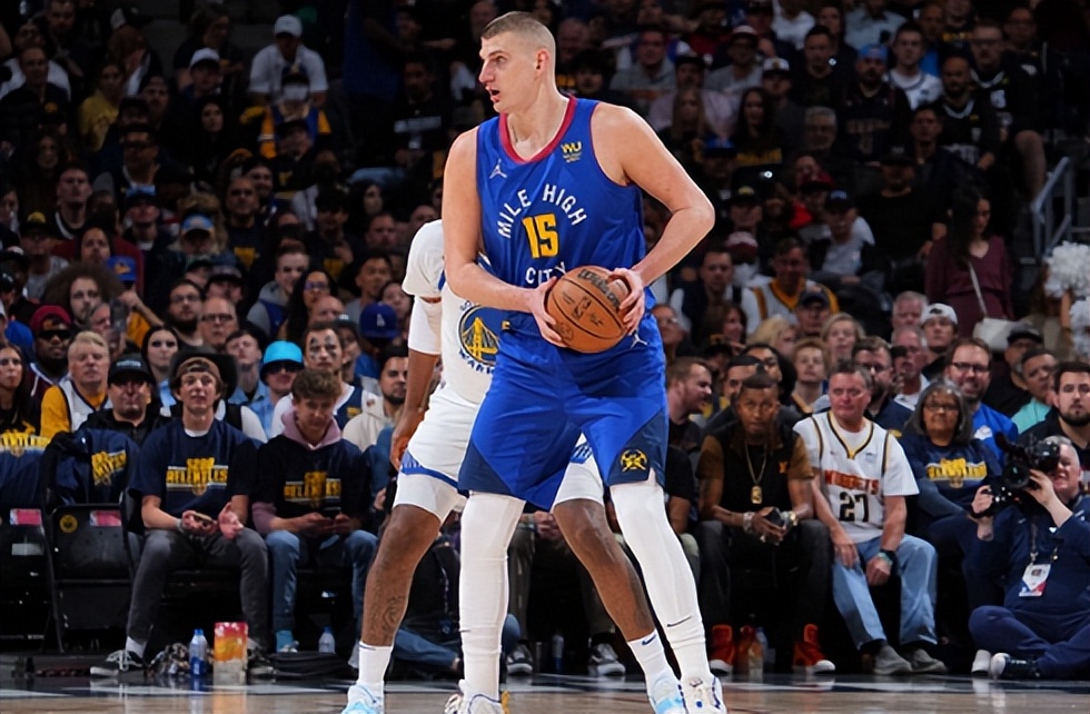 nba勇士今天比賽直播（今日NBA：水花三兄弟齊發威勇士奪賽點，莫蘭特三雙灰熊逆轉森林狼）
