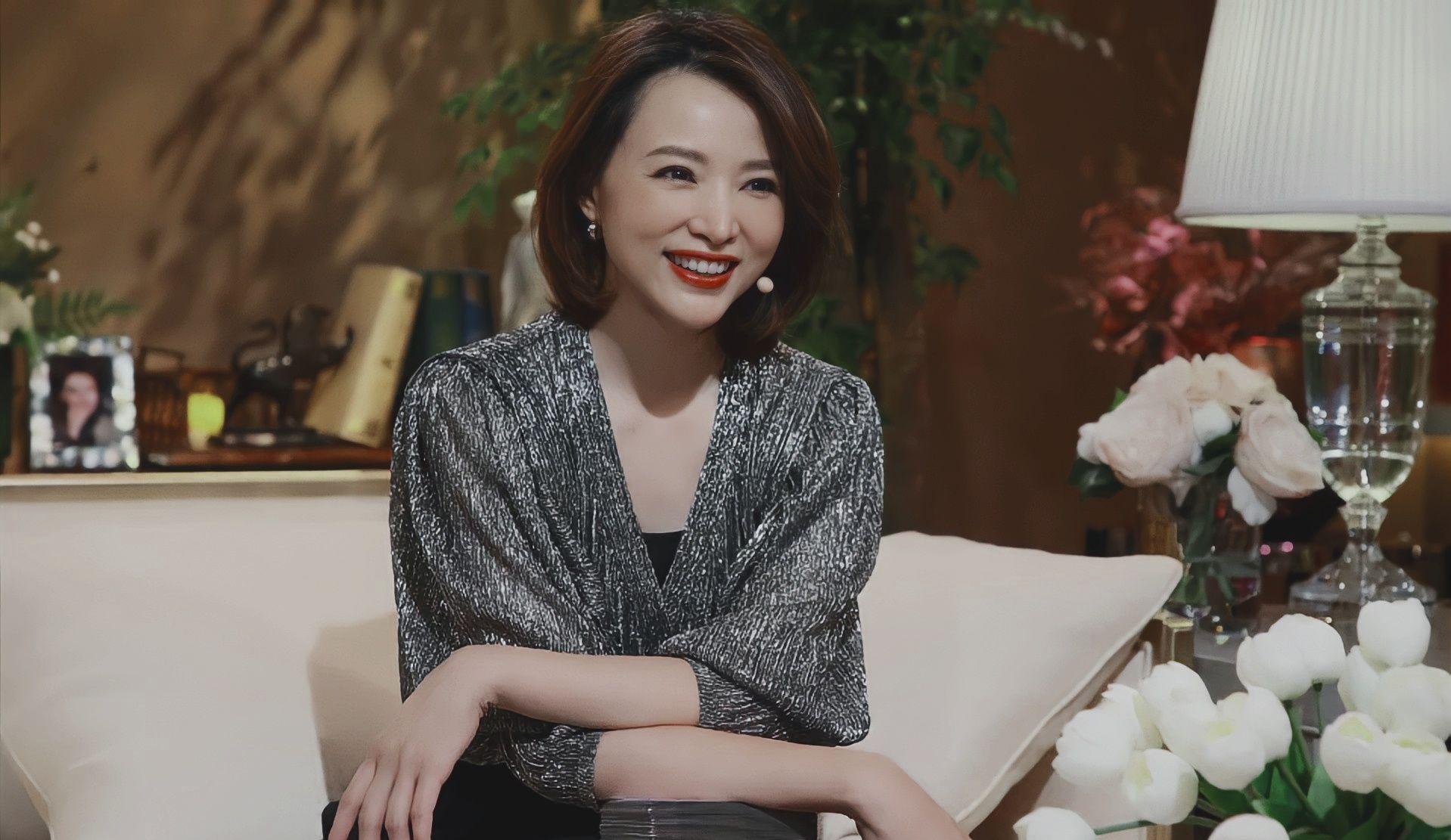 从国民女神,到央视"查无此人",50岁董卿,如今也塌房了?