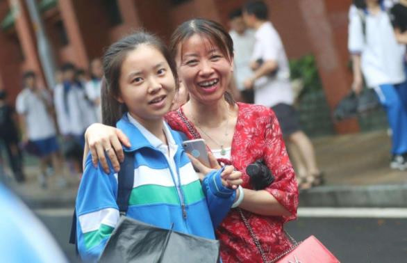 高考倒计时敲响，2022或成高考最难年，三大变化考生要重视