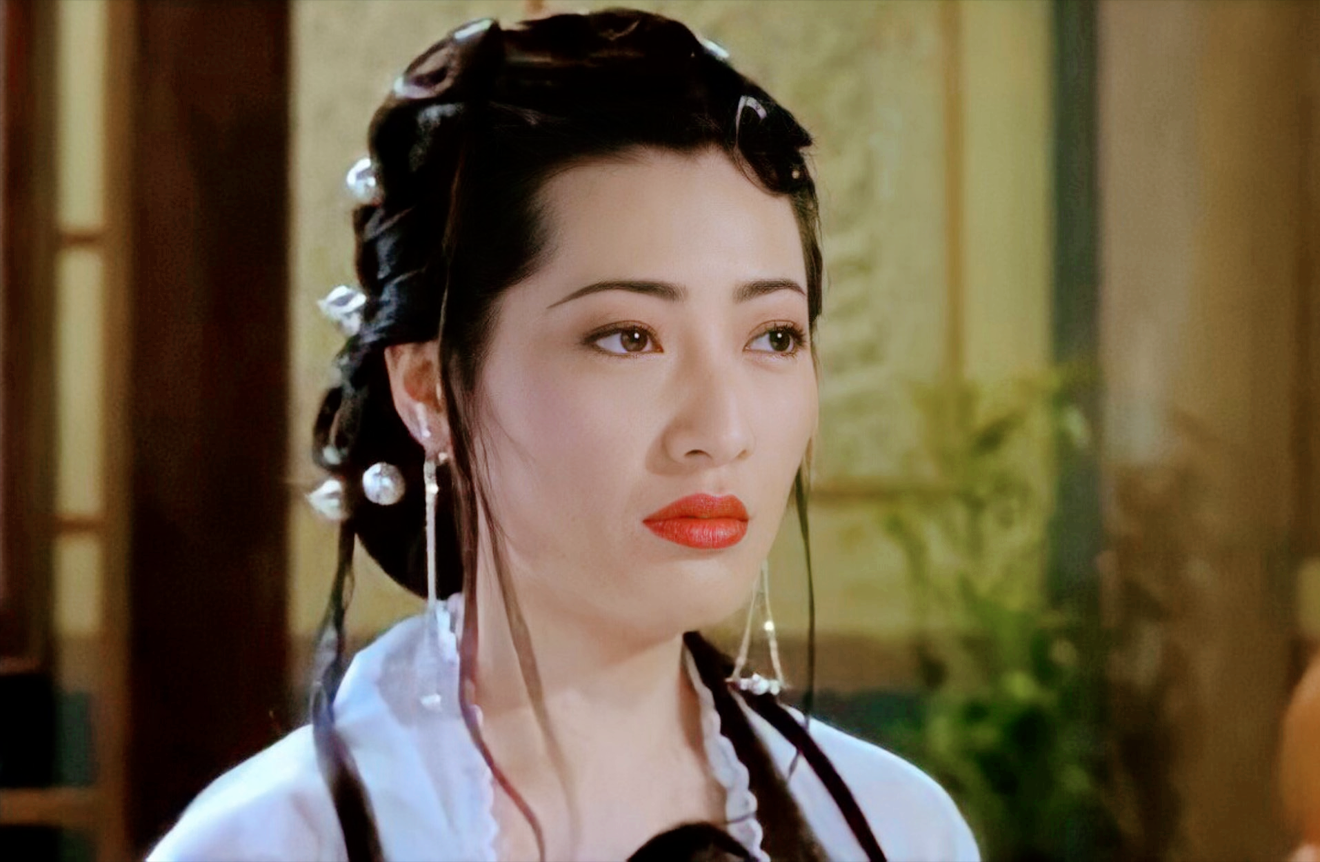 亚洲乳神("亚洲第一美胸"杨思敏,从巅峰到退圈究竟发生了什么)