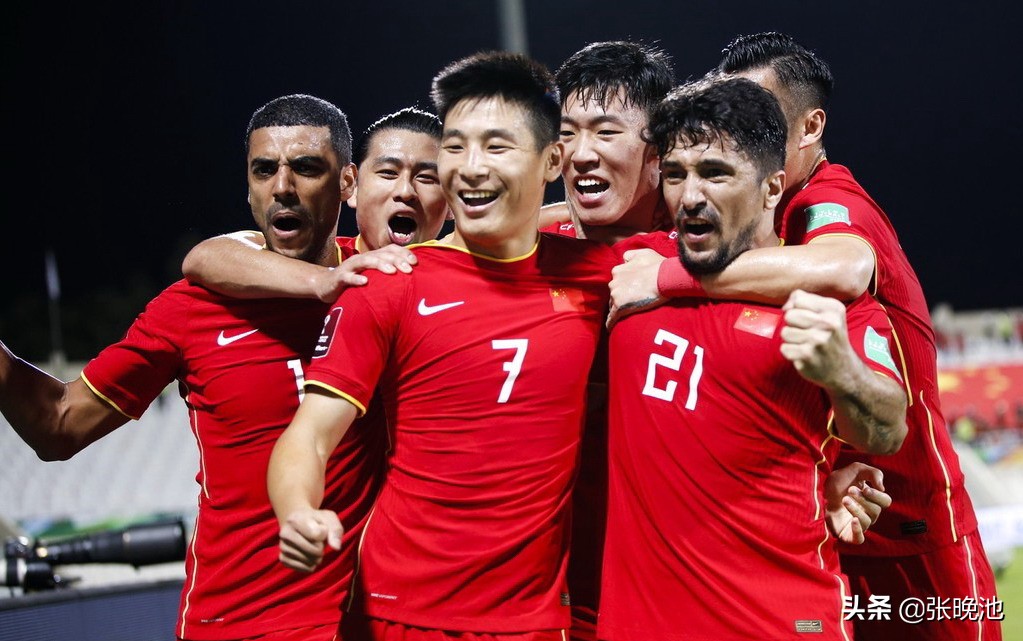 中国越南足球直播哪里能看（CCTV5直播国足VS越南，李霄鹏首发用武磊+3归化？球迷只有1个要求）-华海博客