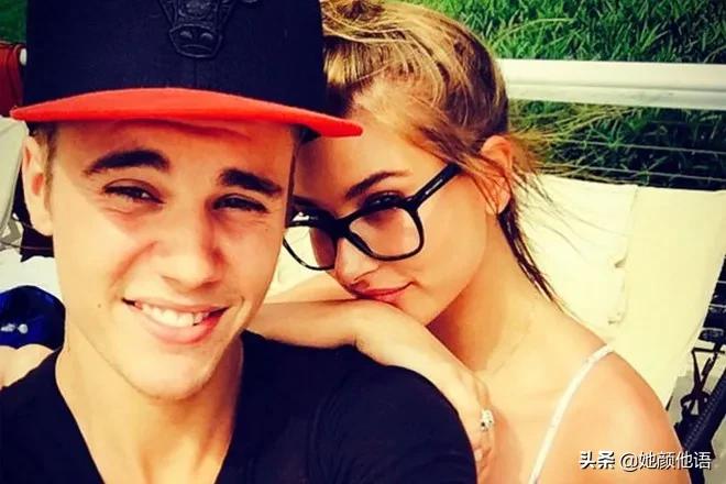 30岁的的塞琳娜·戈麦斯：在与一个情场浪子的恋情后找回微笑