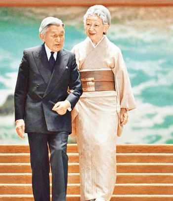 美智子：日本最美平民皇后，晚年坦言没爱过天皇，拒绝与天皇合葬