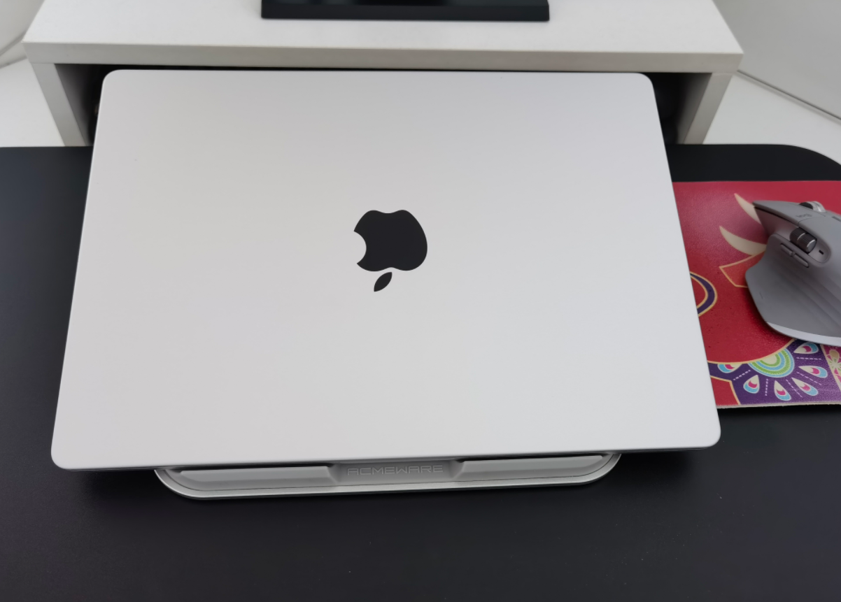 苹果笔记本好不好，MacBook电脑确实不适合玩游戏？