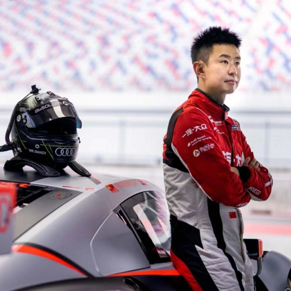 现实版“秋名山之战”：赛车青训、疯狂烧钱与极限竞技