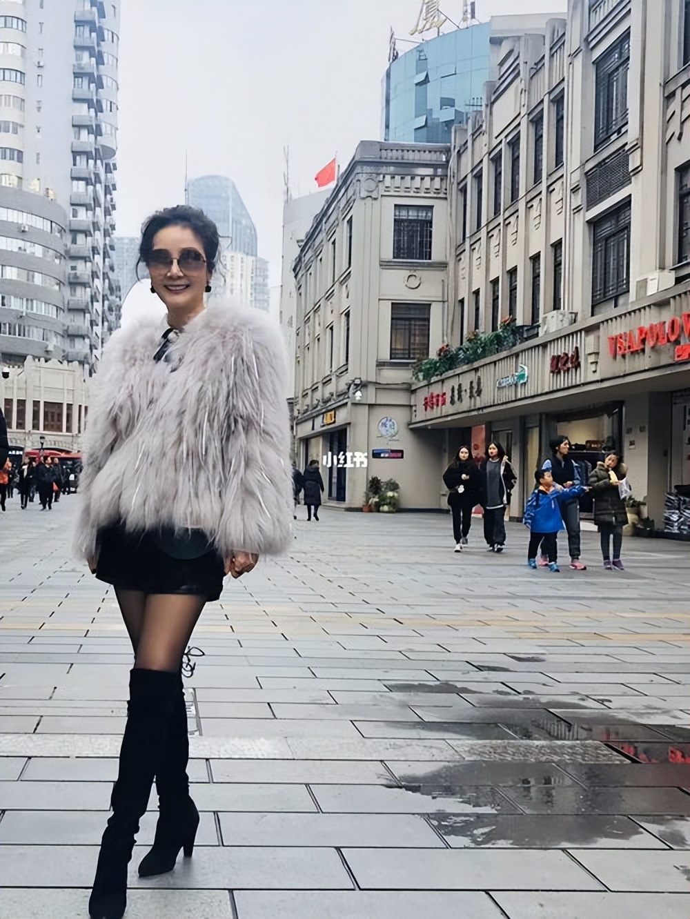 雪瑞姑姑"徐石萍":58岁孤身赴加留学,花甲之年将生活过成诗歌