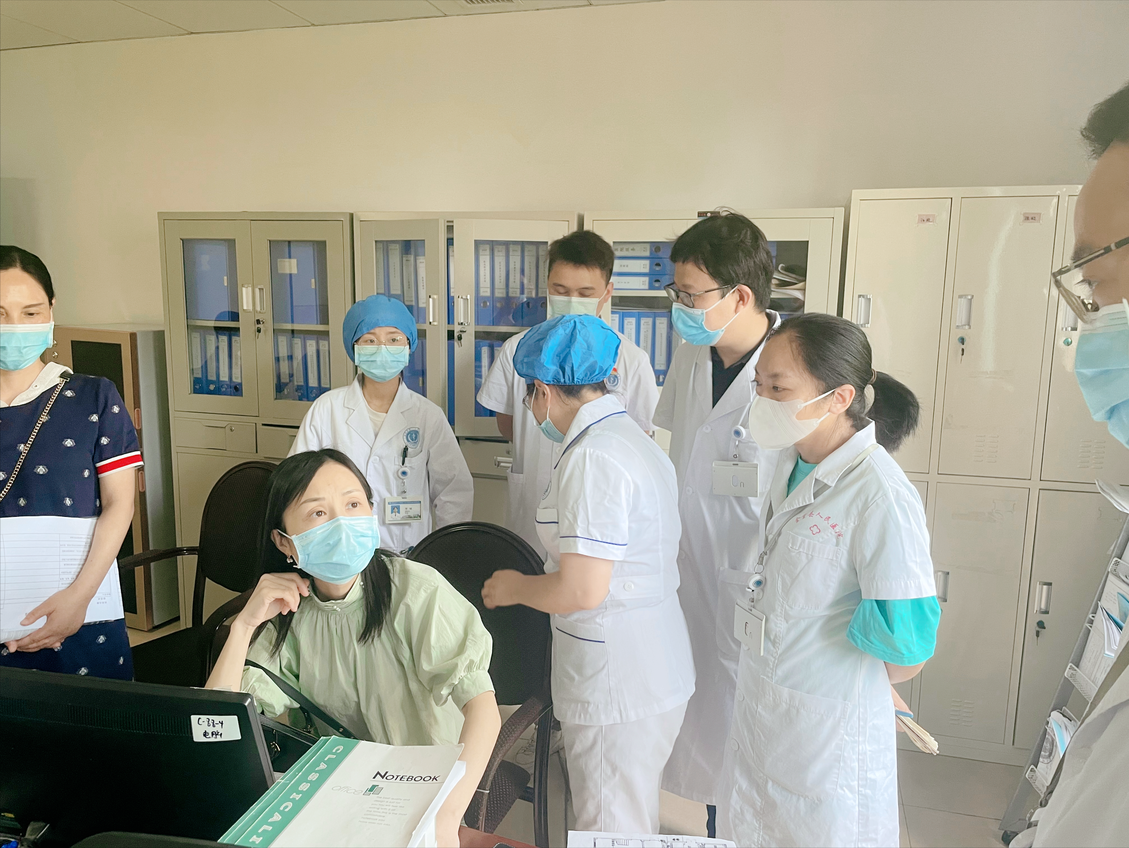 华西金堂医院接受市卫健委新冠肺炎重点医疗机构院感防控风险检查