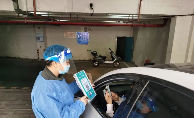 “数字哨兵”+“停车哨兵”停车场防控不留盲区，人车防疫全闭环