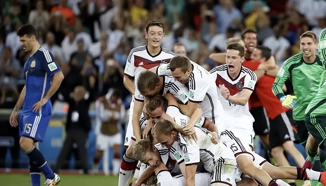 06世界杯决赛解说（点燃世界杯激情的，不止比赛，还有值得铭记的解说名场面）