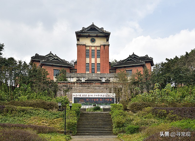 重庆十大恐怖废弃学校探秘：消失的校园背后隐藏的诡异真相