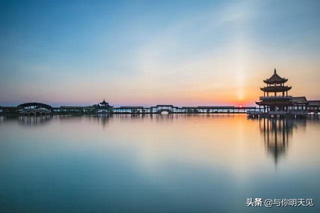 年輕人掙不來(lái)錢，真的只是因?yàn)樽约簾o(wú)能嗎？
