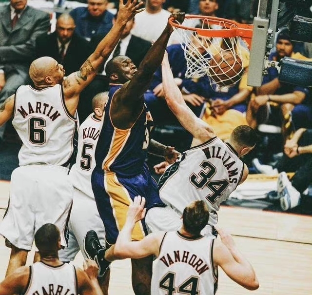 奧尼爾為什么能打nba（“大鯊魚”奧尼爾-為什么是史上最強中鋒，卻算不上最偉大？）