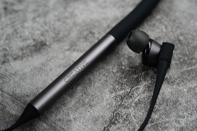 性能外翻的项圈蓝牙：创新Aurvana Trio Wireless评测