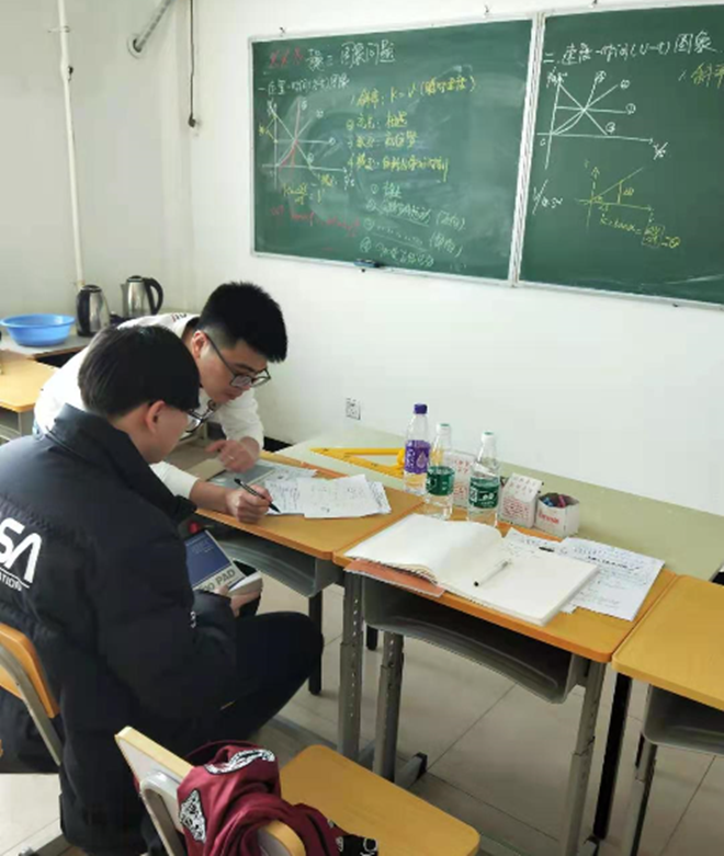 高考后才知道，高中生“补课”和“不补课”，差别一目了然