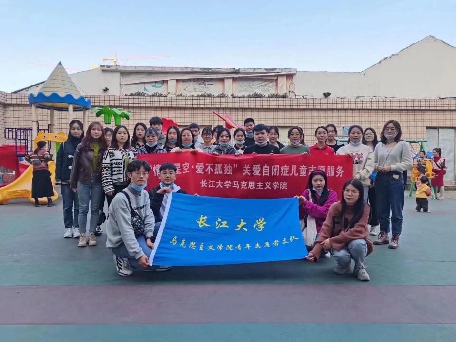 2个月内，长江大学获新华社等权威媒体轮番报道，还受邀登上央视