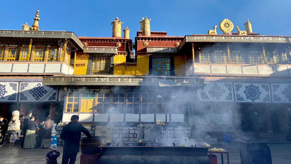 盘点全国10大求财最灵的寺庙，前仨歪果仁都喊真香，争着上头香