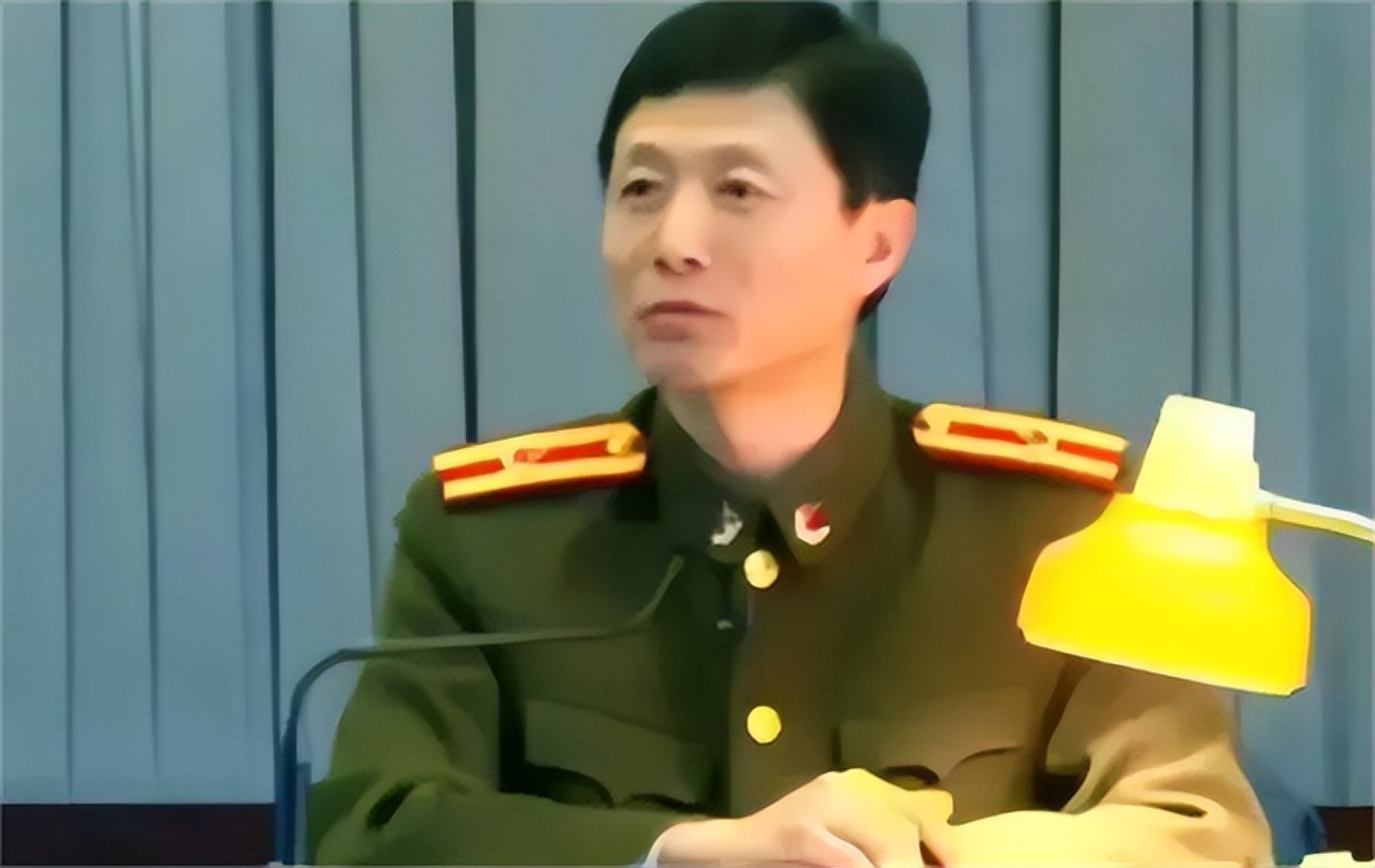 2014年艾跃进确诊胃癌，胃部被切掉4分之1，仍不愿意离开讲台